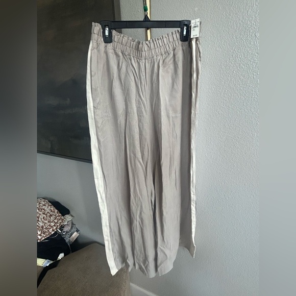 aerie Pants - NWT Offline by Aerie Taupe Elastic Waist Casual Pants with Side Stripe